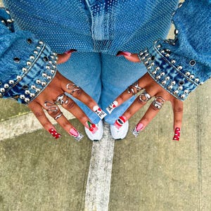 Shalice added a photo of their purchase