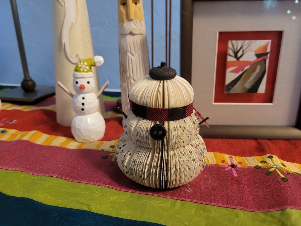 Book Snowman-Christmas Decor-Holiday Decor-Christmas Decoration-Christmas Gifts-Book Exchange-Winter Decor-Teacher Gift-Gift for Mom