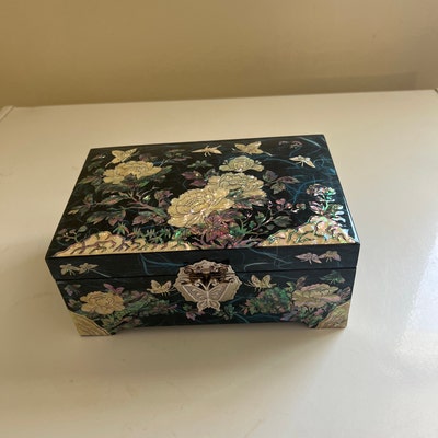 February Mountain Mother Of Pearl Jewelry Organizer Produktbild-Vorschau 7