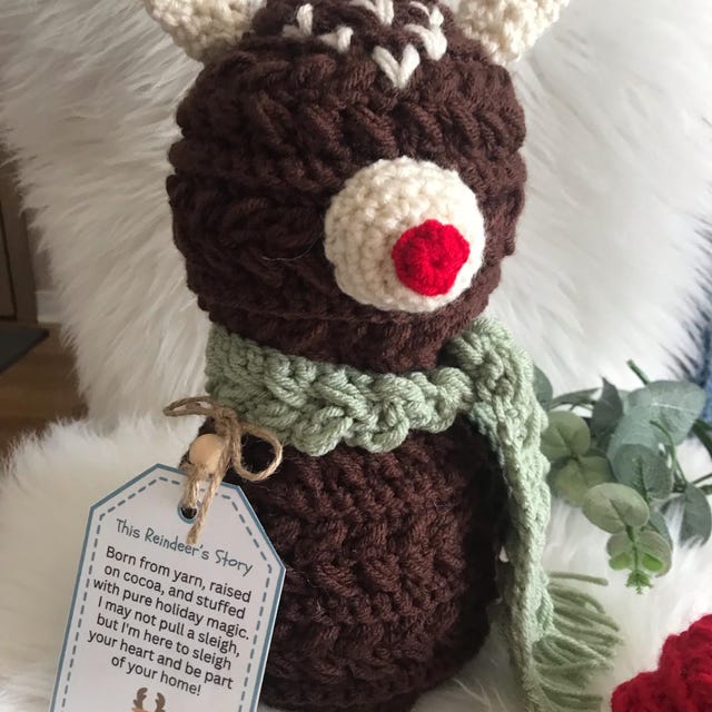 A customer's finished Wheat Stitch Reindeer Crochet Pattern + Video