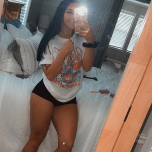 Pink Vintage Feel / Graphic Tees / Graphic Tshirt / Statement Tshirt