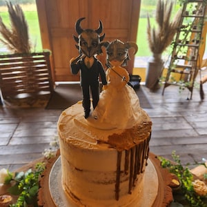 Wedding Cake Topper, Braid Man Groom & Half up Do Bride Topper ...