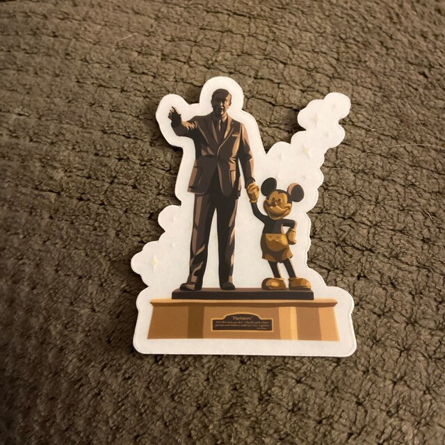 Partners Statue Classic Walt Disney Mickey Floral