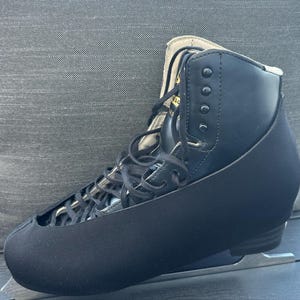 Shantie added a photo of their purchase