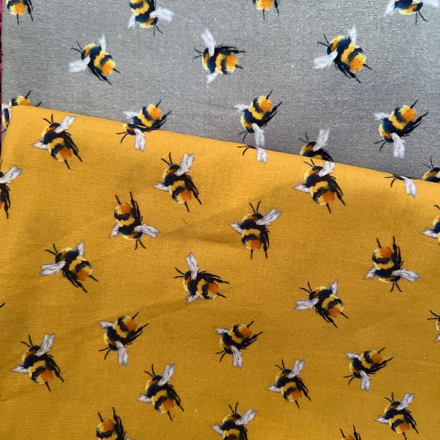 100% Cotton Digital Fabric Bumble Bee Buzzy Bumblebee Insect 140cm