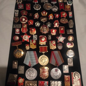 Lot De 12 Insignes URSS Vintage – Ville De Donetsk, Ukraine, épingles Lénine