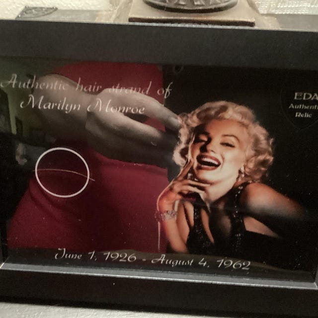 Authentic Marilyn Monroe Hair Strand Relic (1991 Collection) (COA