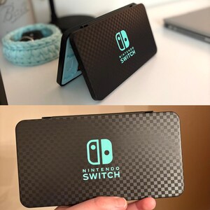 Nintendo Switchのロゴと文字入りビニールステッカー - 複数のカラーを