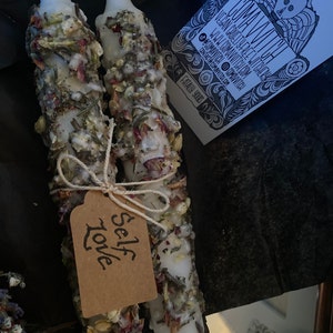 Yoselin added a photo of their purchase