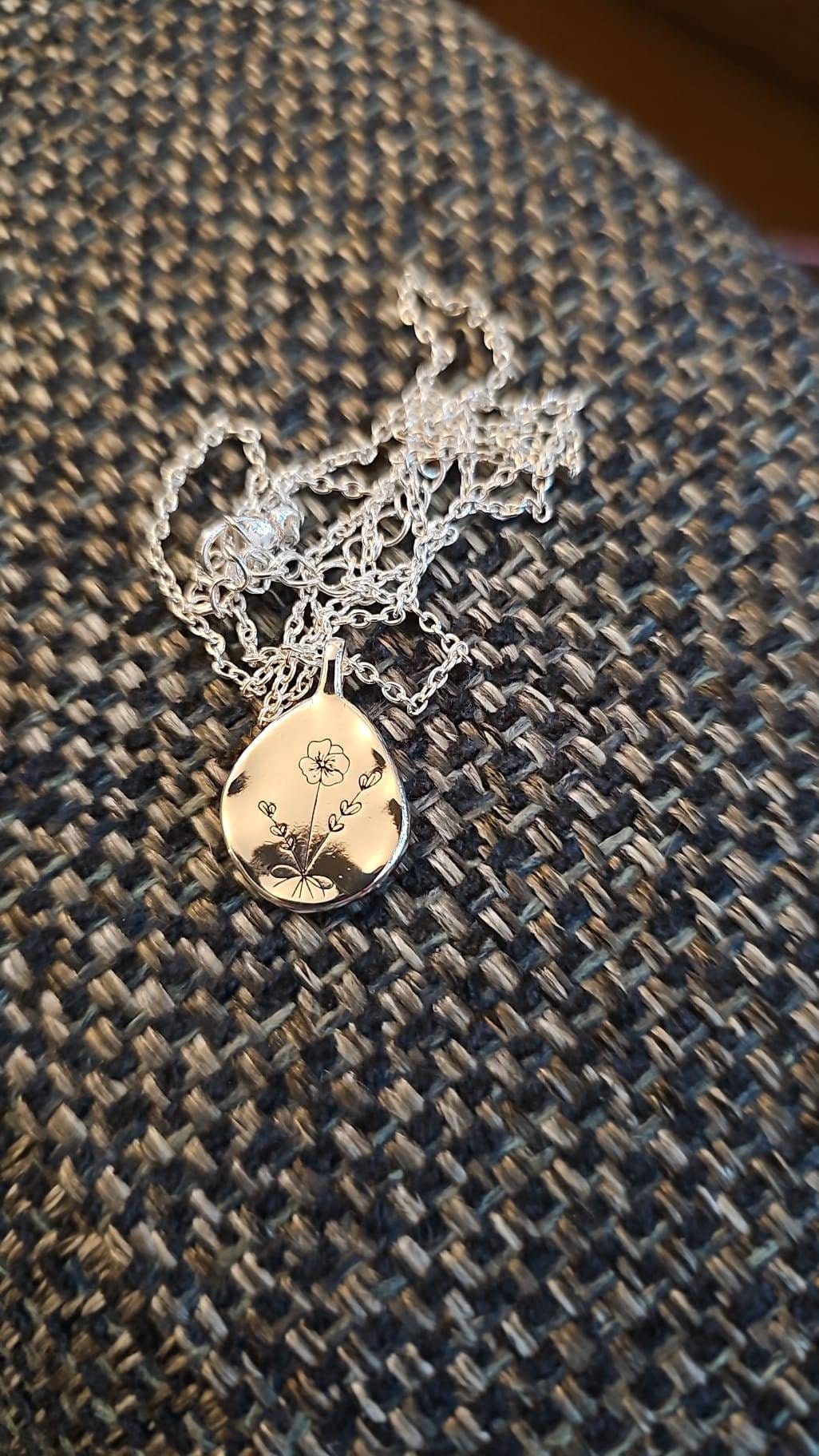 Family Birth Flower Charm Necklace, Bouquet Children Birthflower Pendant Necklace, Christmas Gift for Her, Mothers Day Gift for Grandma