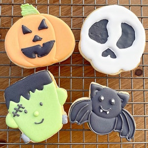 Mini Halloween Cookie Cutter Set 13 Piece Halloween Set, Spooky Cutters ...