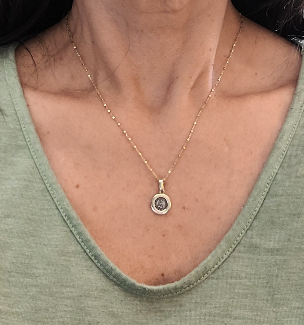 Dainty Miraculous Medal, minimalist medal of Our Lady of Grace,Very small round Virgin Mary pendant, vintage 12 mm sterling silver 925 medal