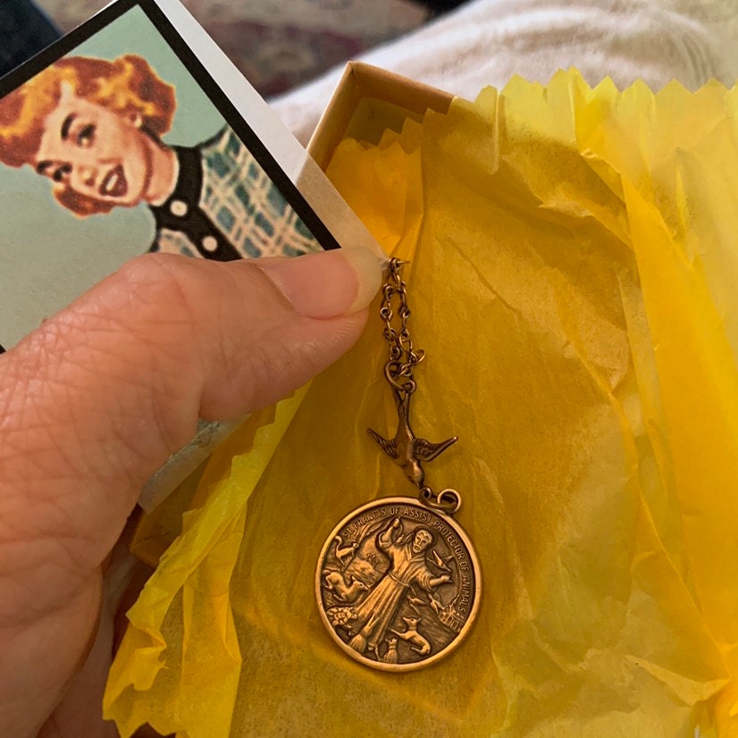 Vintage Jewelry - Vintage Necklace - Saint Francis necklace - Brass Necklace - Religious jewelry - Catholic necklace - handmade jewelry