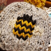 Bee Hat Knitting Pattern Chunky Knit Pompom Insects Nature Winter Toque ...