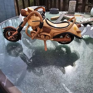 木製 ハーレー風 バイク 置物 Harley Davidson風 木彫り Wood Motorcycle Figurine Handmade Wooden Chopper Model Harley