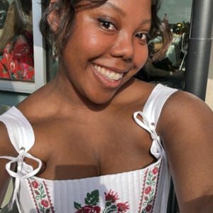 Yhazmyne added a photo of their purchase