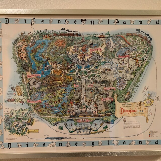 ディズニーランドマップポスター　ディズニーランドスーベニアマップ fit=scale-down,w=1200