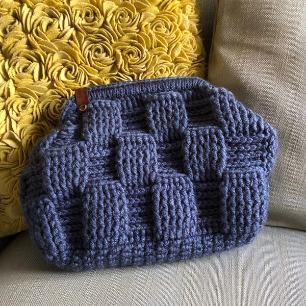 Raffia Brown Oval Clutch main image 1