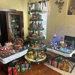 Christmas Village Display Tree With Shelves Can Be Used, 45% OFF