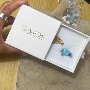 Caridad added a photo of their purchase