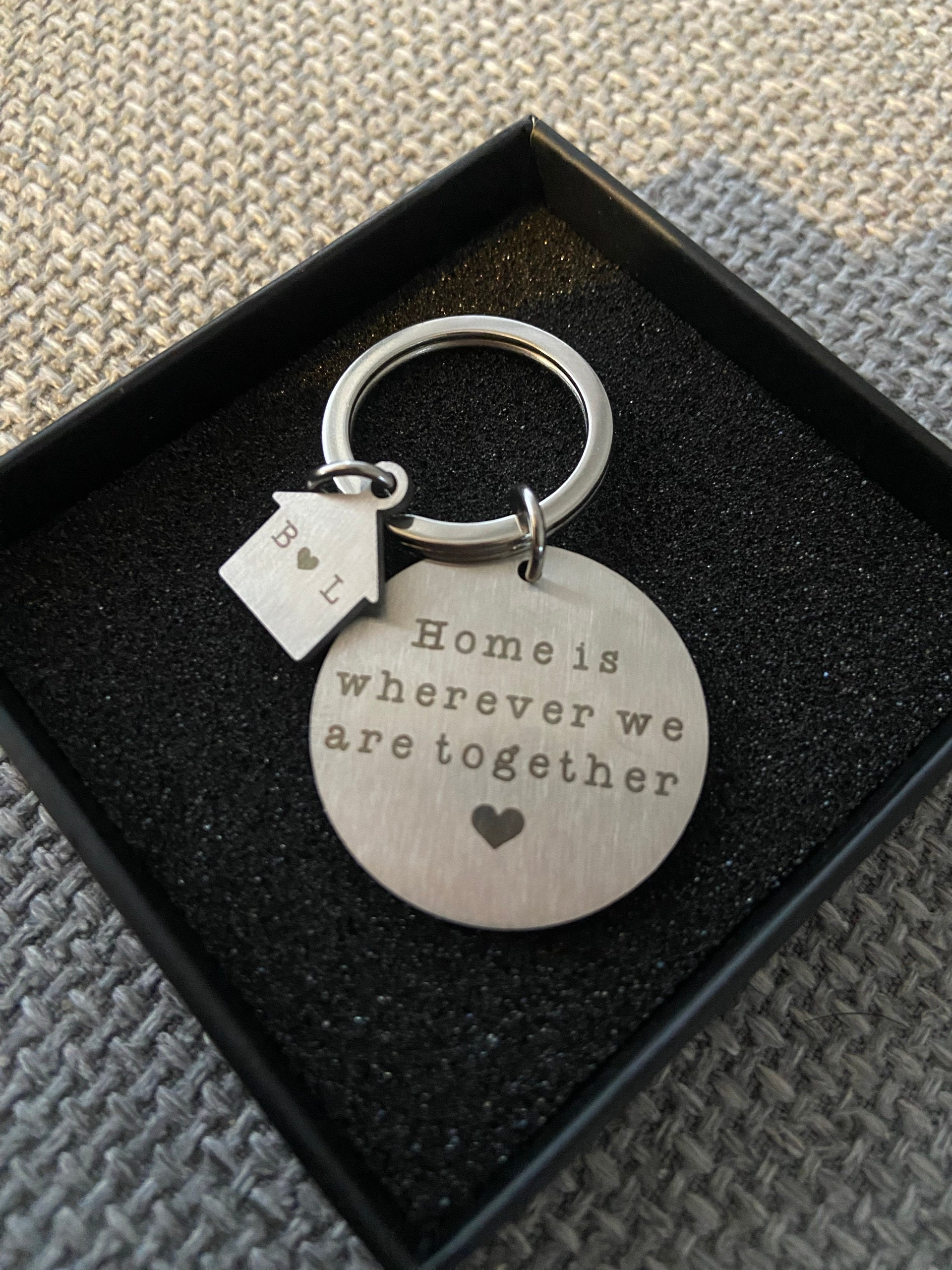 Personal New Home Keychain,Home is Wherever We are,schlüsselanhänger personalisiert,Home Gift,Couples Keychains,New Homeowners,New Home Gift