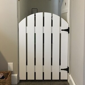 picket fence dog gate