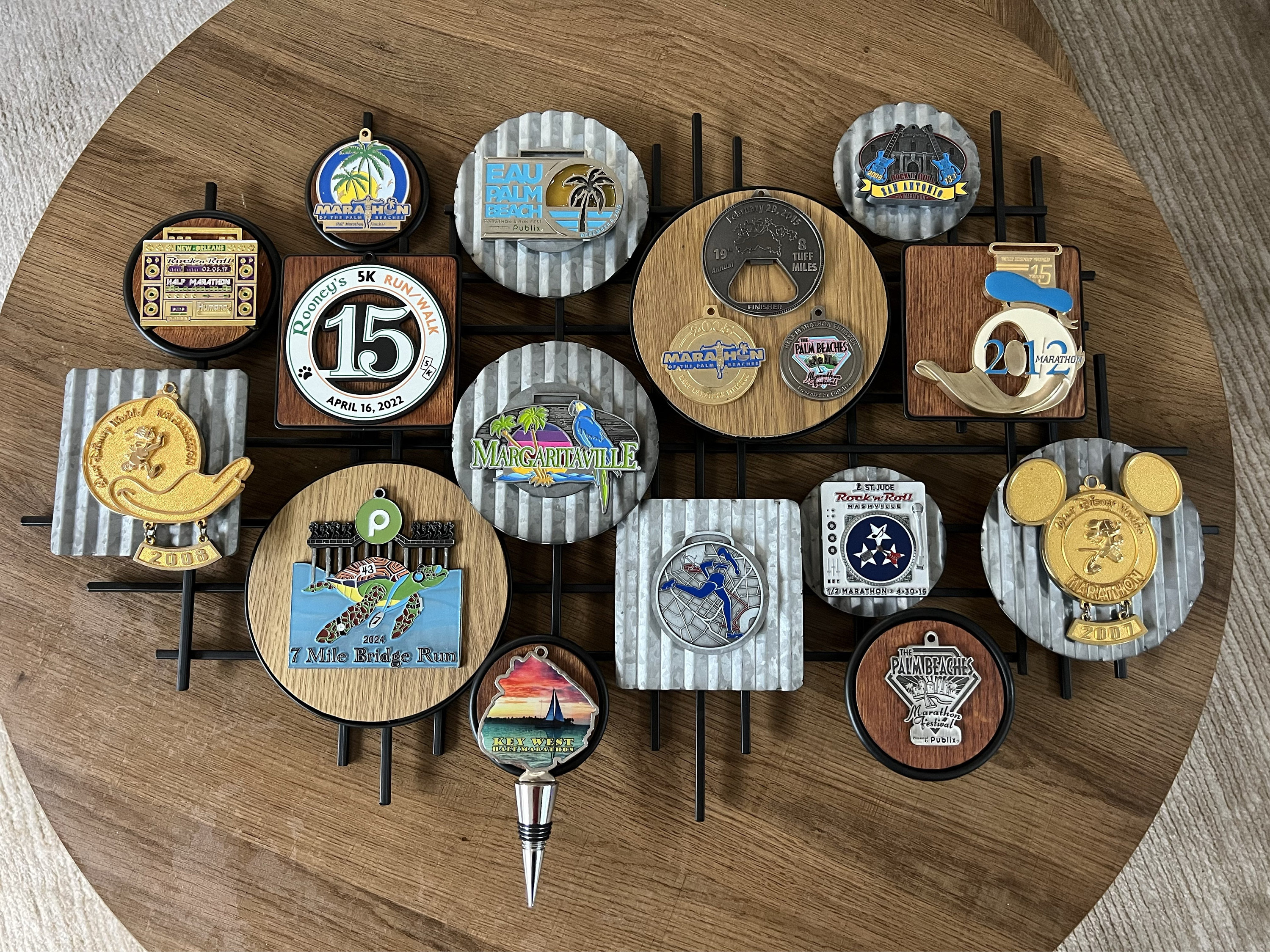 Running Medal Display Medal Display Runner Creative Wall Art Hanger Hangers Holders  Collectible display DIY Wall Display DIY Wall art