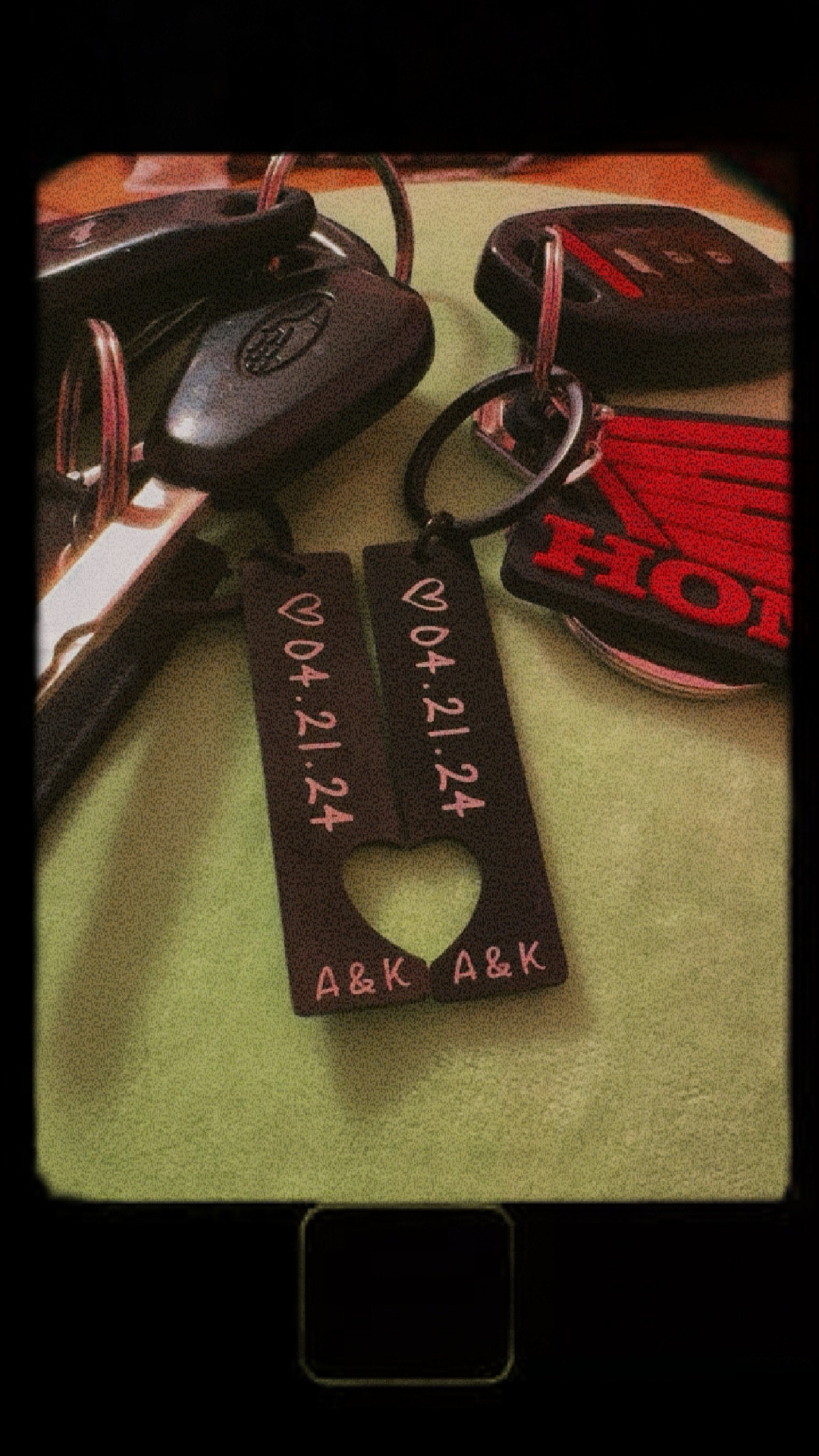 Benutzerdefinierte Paar Keychain Personalisierte Geschenk Für Freund Freundin Passenden Schlüsselanhänger Jahrestag Geschenke für Freund Valentinstag Geschenke