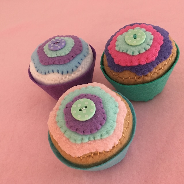 iThinksew - Patterns and More - Cara Cupcake Kids Sewing Kit