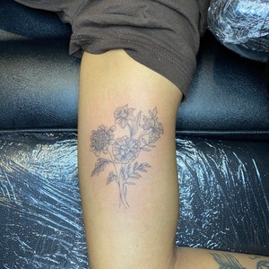Anushka added a photo of their purchase