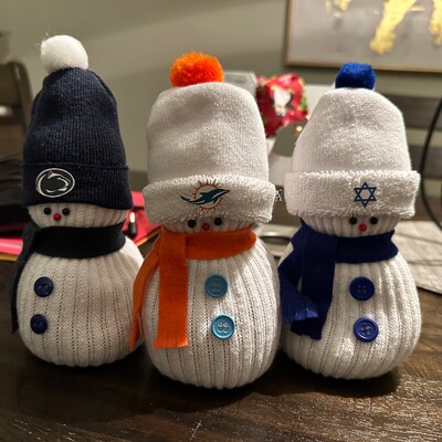 Sock Snowmen Custom COLLEGE / SCHOOL - Etsy