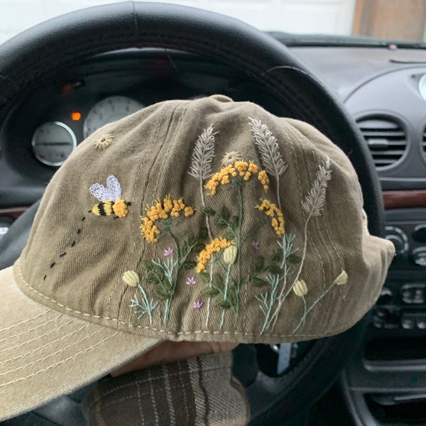 Ready For Shipping Hand Embroidery Wild Flower And Bee Baseball Cap ready-for-shipping-hand-embroidery-wild-flower-and-bee-baseball-cap