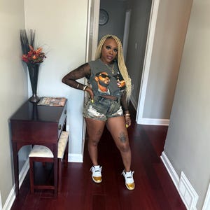 Tiarra added a photo of their purchase