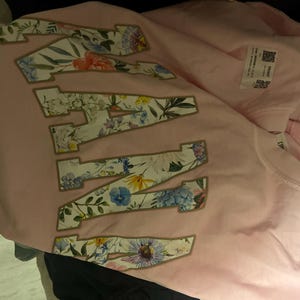 Kaitlyn added a photo of their purchase