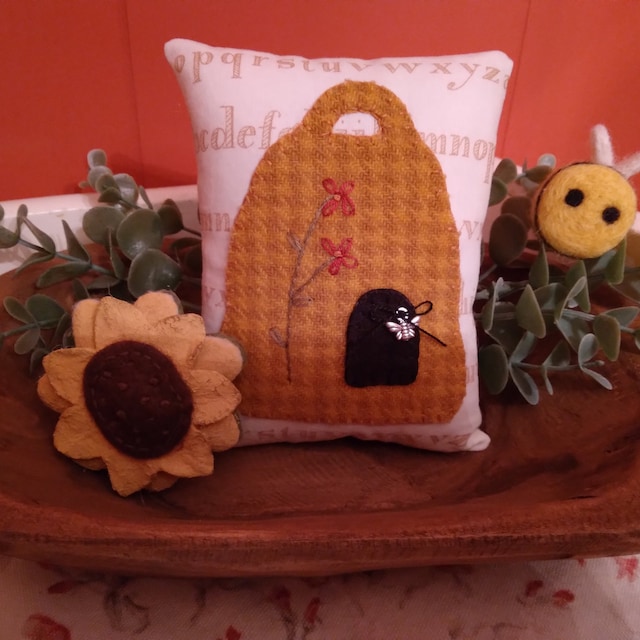 UndertheWoolenWillow (by Michelle) Etsy