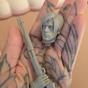 Leon Kennedy - Resident Evil 4 | Unpainted 3D Printed Figure | 14K