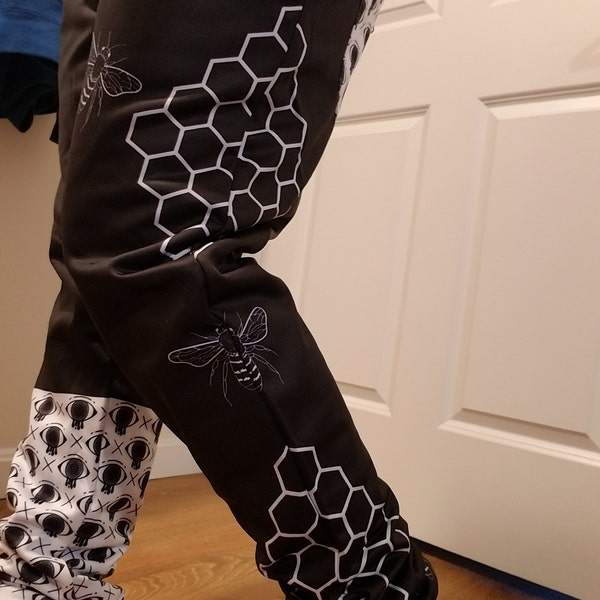 Women’s Joggers - Bee Garden