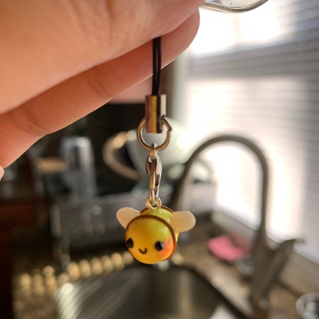 Bumble Bee Keychain – PeachyApricot