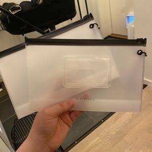 Eirin added a photo of their purchase