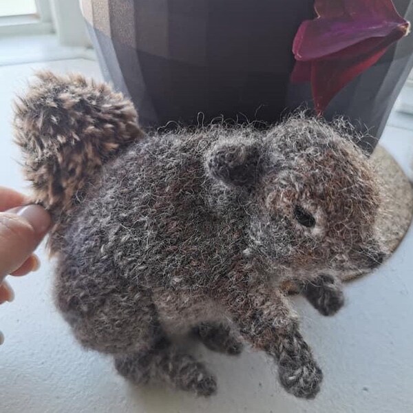 KNITTING PATTERN - Red Squirrel - Etsy