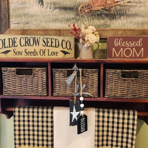 Primitive Country Spun Woolens 12