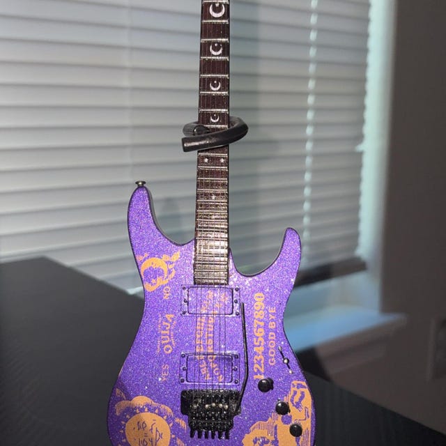 Metallica Collectible Kirk Hammett Mini Guitar - Purple Ouija