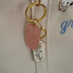 Kailee added a photo of their purchase