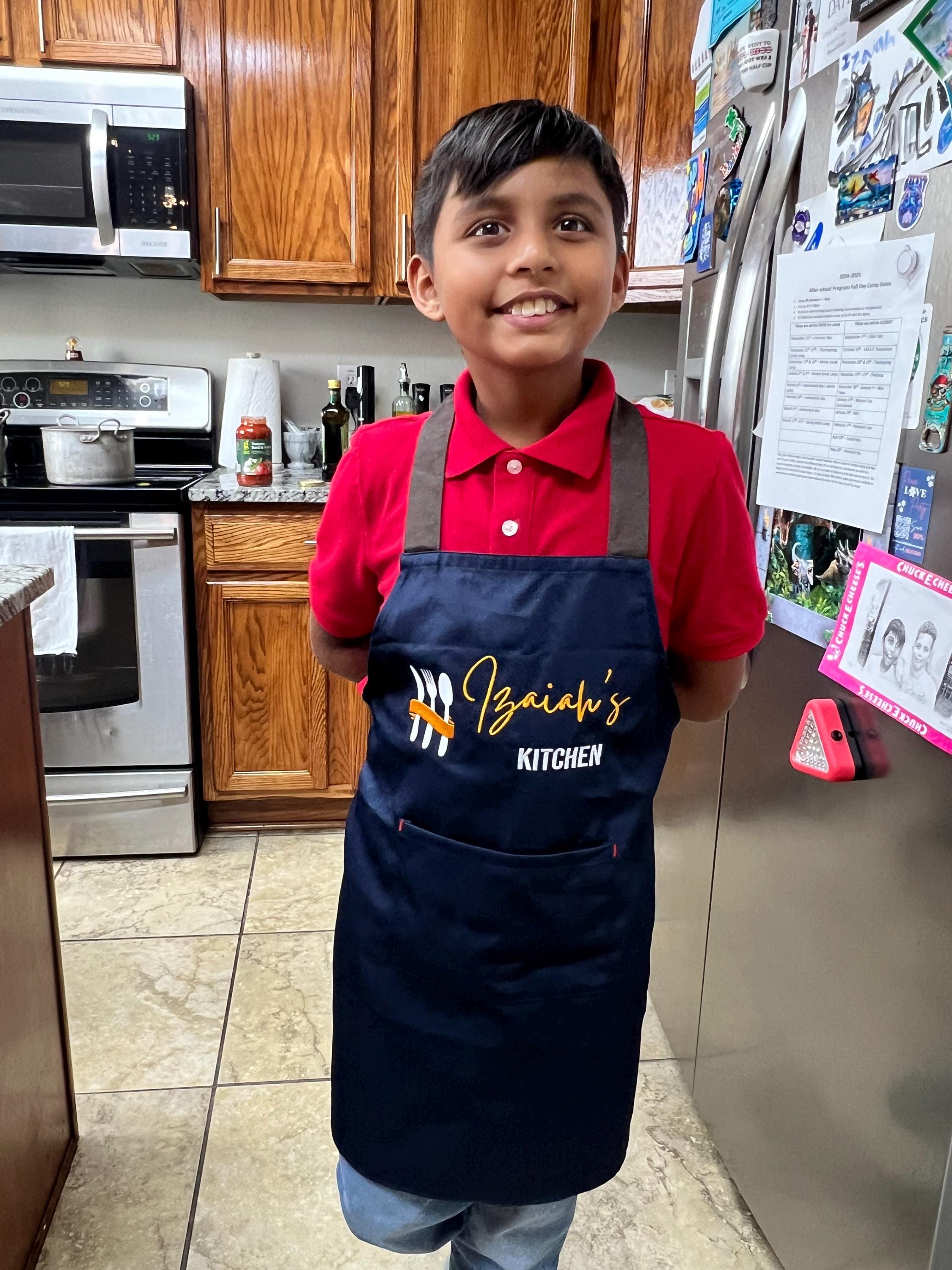Embroidered Apron Custom - Personalized Cooking Apron for Woman Man Kid with Pockets - Kitchen Apron Apron with Name - Chef Gift