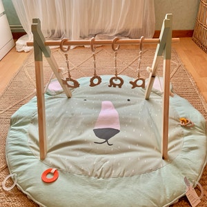 Portique Eveil Bebe Bois Vert Et Mobiles Suspendus Made In Etsy Portique Eveil Bebe Bois Vert Et Mobiles Suspendus Made In Etsy