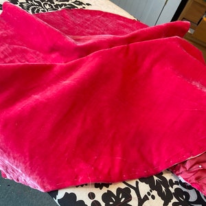 Silk Velvet Fabric by the Yard Apparel Quilts Ribbon Dress Pillow Full ...