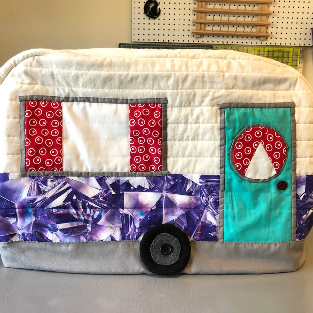 Vintage Caravan Sewing Machine Cover Free Pattern & Tutorial, Sewing
