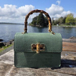 Venalie added a photo of their purchase