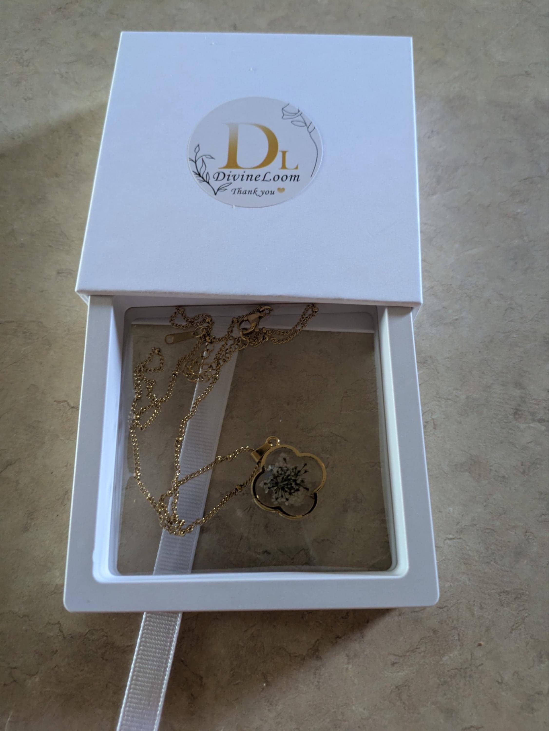 Forget Me Not and Baby&#39;s Breath Necklace, Resin Real Pressed Flower Jewerly, ForgetMeNot, Miscarriage Gift, Necklace for Women, Gift for Her