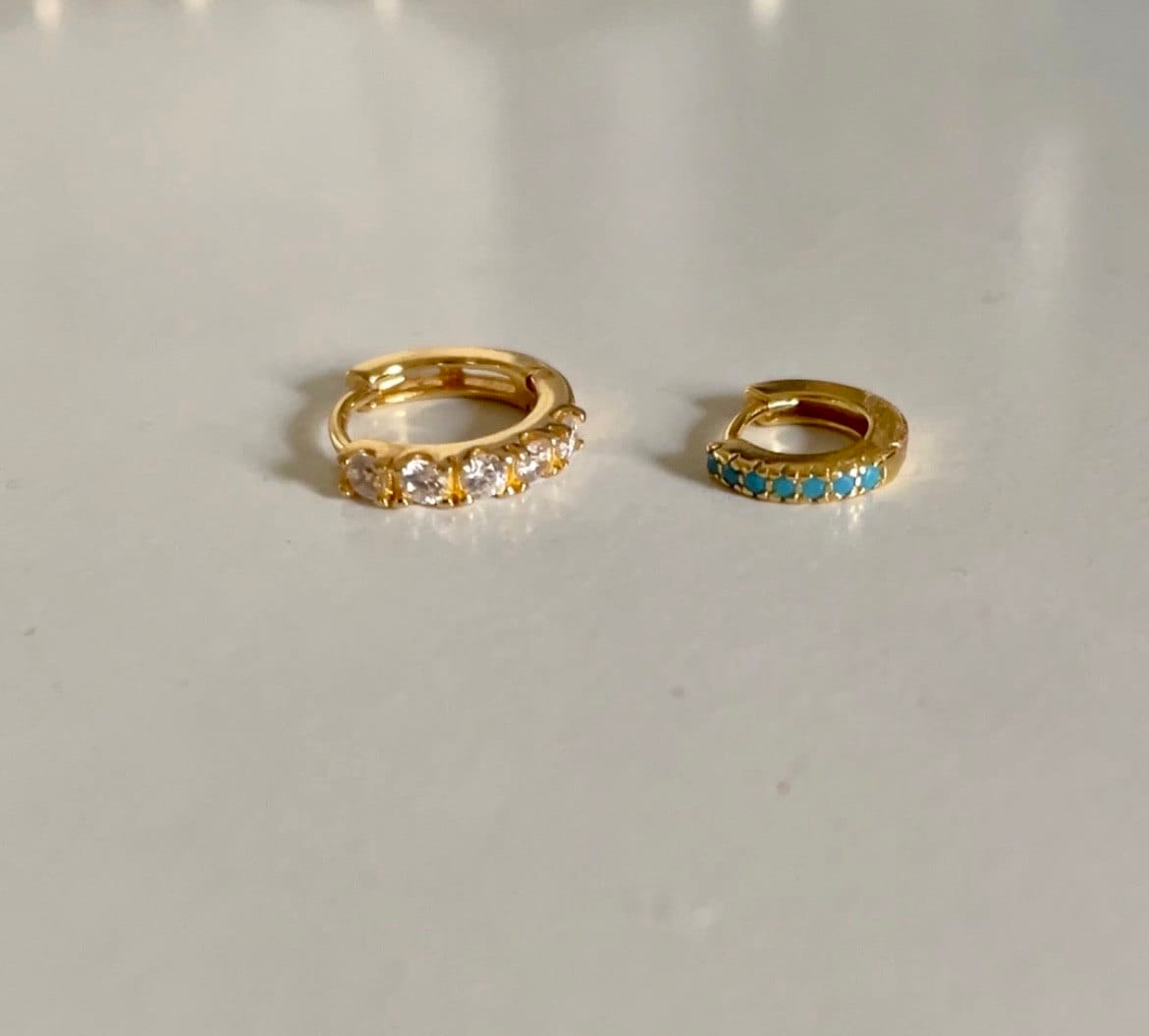 Turquoise Huggie Earrings • Small Hoop Earrings • Perfect Boho Gemstone Earrings • Summer Earrings • Birthday Gift for Her • ER144